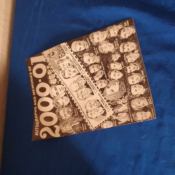 VTG Nostalgic 2000 - 2001 pop culture yearbook insert - Picture 1 of 12
